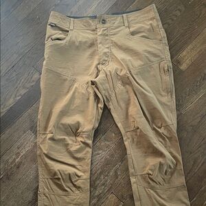 listing-status-banner